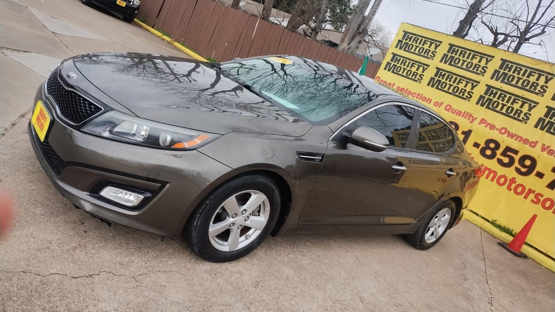 2014 Kia Optima (5XXGM4A7XEG) , located at 16710 Clay Rd., Houston, TX, 77084, (281) 859-7900, 29.834864, -95.656166 - Photo#3